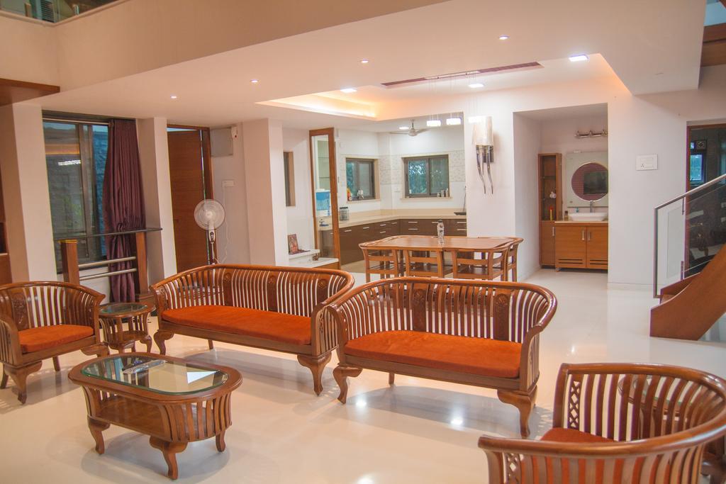 Gulmohar - Luxurious Penthouse Family Rooms Kolhapur Εξωτερικό φωτογραφία