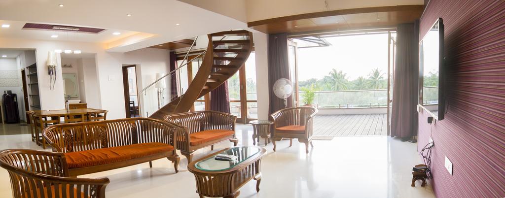 Gulmohar - Luxurious Penthouse Family Rooms Kolhapur Εξωτερικό φωτογραφία